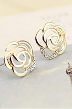 Load image into Gallery viewer, Rose Earring