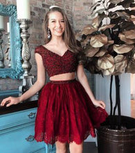 Load image into Gallery viewer, A Line Two Pieces V Neck Beads Burgundy Lace Short Prom Dresses Homecoming Dresses RS703