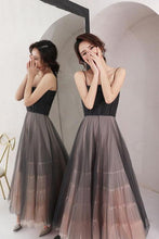 Load image into Gallery viewer, A Line Scoop Spaghetti Straps Black Tulle Prom Dresses Long Evening Dresses RS824