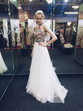 Load image into Gallery viewer, Nectarean Halter Sleeveless Sweep Train White Prom Dress with Printed Flowers RS586