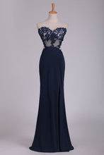 Load image into Gallery viewer, 2024 Prom Dresses Sweetheart Sheath With Applique And Slit Floor Length