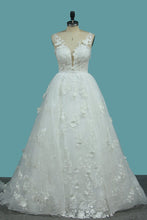 Load image into Gallery viewer, 2024 V Neck Lace Mermaid Wedding Dresses With Applique Chapel Train