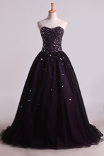 Load image into Gallery viewer, 2024 Quinceanera Dresses Ball Gown Sweetheart Floor Length With Beading And Rhinestone