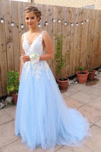 Load image into Gallery viewer, 2024 Prom Dress Tulle A-Line V-Neck Sweep Train With Appliques
