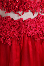 Load image into Gallery viewer, 2024 Hot Two Pieces Prom Dresses Tulle A Line With Applique Red