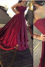 Load image into Gallery viewer, Gorgeous Long Sweetheart Strapless Ball Gown Lace Formal Dress Burgundy Prom Dresses RS174