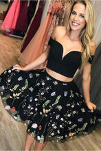 Load image into Gallery viewer, Black Two Piece Off Shoulder A Line Homecoming Dresses With Flowers