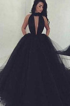 Load image into Gallery viewer, 2024 Elegant Black Ball Gown Sexy Backless Long Sleeveless V-Neck Tulle Prom Dresses RS993