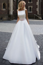 Load image into Gallery viewer, A-Line Sleeveless Long Ivory Pleated Prom Dress Backless Bateau Satin Wedding Dresses RS337