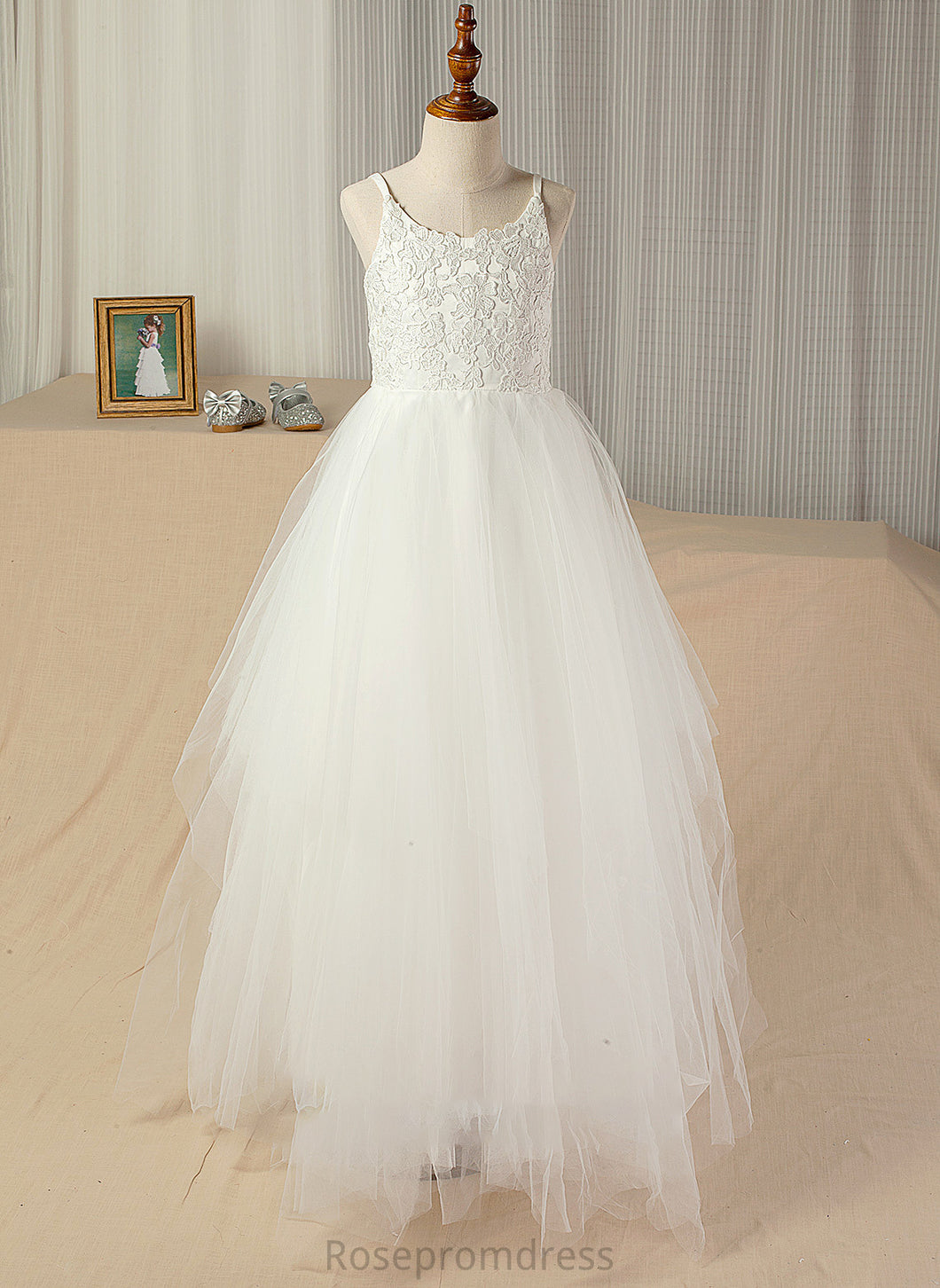 Tulle A-Line Scoop With Junior Bridesmaid Dresses Floor-Length Lace Sadie Lace Neck