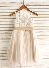 Load image into Gallery viewer, Shelby Sash With Knee-Length Square Junior Bridesmaid Dresses A-Line Tulle Neckline Bow(s)