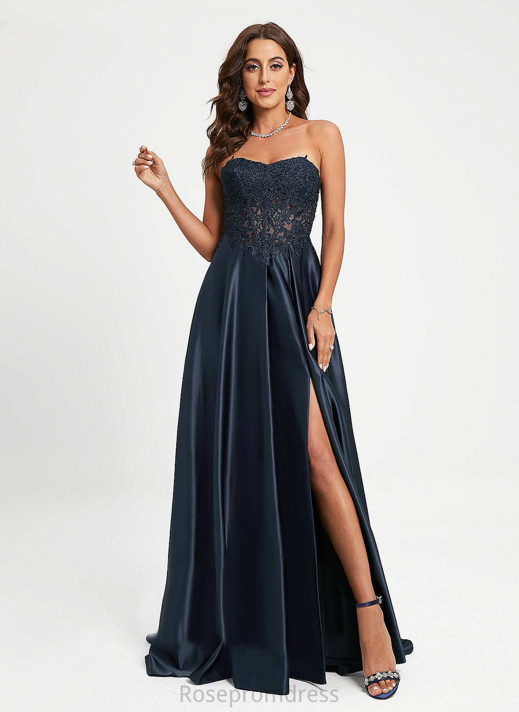 Prom Dresses A-Line Sweetheart Satin Suzanne Train Sweep Lace