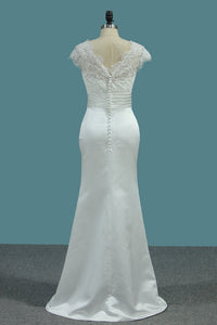 2024 Satin Mermaid Scoop Wedding Dresses With Ruffles Court Train Detachable