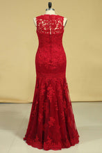 Load image into Gallery viewer, 2024 Popular Straps Prom Dresses Tulle With Applique Sweep Train