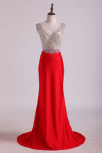 Load image into Gallery viewer, 2024 V Neck Beaded Bodice Open Back Prom Dresses Column Spandex Sweep Train
