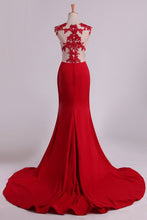 Load image into Gallery viewer, 2024 Red Scoop Mermaid Prom Dresses With Applique