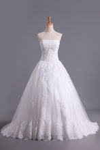 Load image into Gallery viewer, 2024 Hot Wedding Dresses A Line Strapless Tulle With Applique Court Train