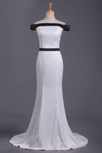 Load image into Gallery viewer, 2023 Boat Neck Mermaid Evening Dresses Stretch Satin Sweep Train