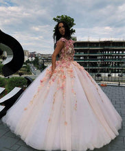 Load image into Gallery viewer, Princess Ball Gown Pink Tulle Prom Dresses with Handmade Flowers, Quinceanera SRS20430