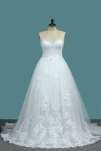 Load image into Gallery viewer, 2024 Sweetheart A Line Tulle Wedding Dresses With Applique Court Train