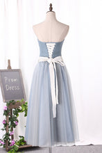 Load image into Gallery viewer, 2024 Simple A-Line Tulle Prom Dress Sweetheart With Sash Tea Length