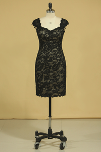 2024 Black Plus Size Off The Shoulder Lace Evening Dresses Knee Length With Applique