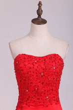 Load image into Gallery viewer, 2024 Sheath Mother Of The Bride Dresses Strapless With Beading And Applique Satin