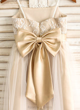 Load image into Gallery viewer, Shelby Sash With Knee-Length Square Junior Bridesmaid Dresses A-Line Tulle Neckline Bow(s)