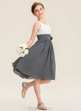 Load image into Gallery viewer, With Knee-Length Junior Bridesmaid Dresses Flower(s) Yamilet Neck Ruffle A-Line Scoop Chiffon