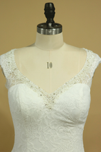 Load image into Gallery viewer, 2024 Lace Wedding Dresses Sheath V-Neck Court Train Beaded Neckline