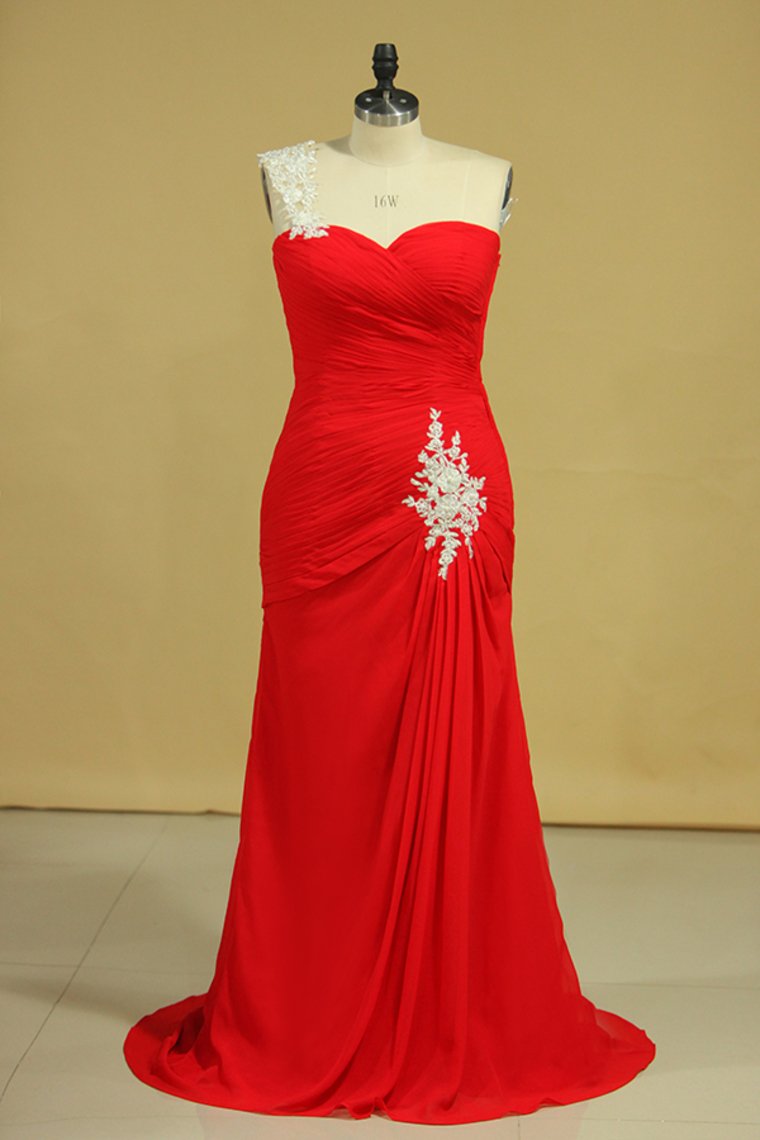 2024 Red One Shoulder Pleated Bodice Sheath Evening Dress Chiffon With Applique
