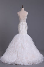 Load image into Gallery viewer, 2024 Wedding Dresses Bateau Mermaid Tulle With Applique &amp; Beads