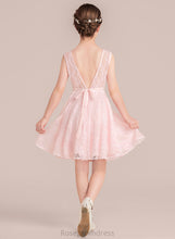 Load image into Gallery viewer, Knee-Length Sash A-Line With Neck Junior Bridesmaid Dresses Maribel Scoop Lace Bow(s)