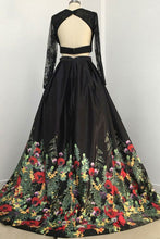 Load image into Gallery viewer, Pretty 2 Pieces Long Sleeves Open Back Black Lace Satin Prom Dresss
