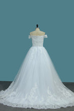 Load image into Gallery viewer, 2023 Off The Shoulder A Line Wedding Dresses Tulle With Applique Sweep Train