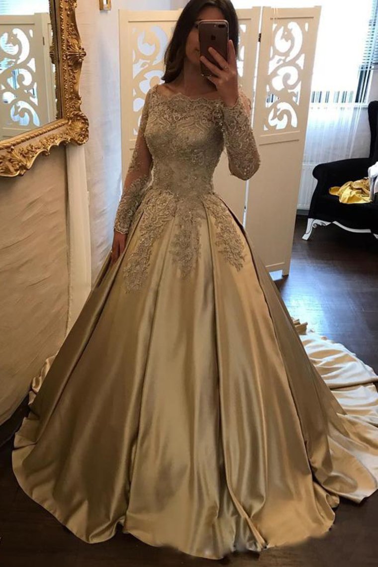2023 Off The Shoulder Long Sleeves Satin Ball Gown Prom Dresses With Applique Sweep Train