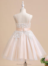 Load image into Gallery viewer, - With A-Line Scalloped Flower Girl Dresses Raegan Flower Tulle Knee-length Bow(s) Sleeveless Neck Girl Dress