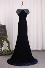 Load image into Gallery viewer, 2024 Velvet Mermaid Evening Dresses Scoop With Beading Sweep Train
