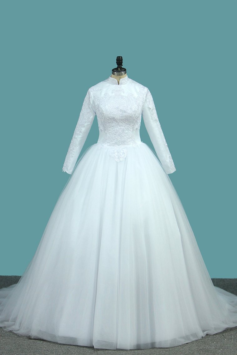 2024 A Line Tulle Long Sleeves High Neck Wedding Dresses With Applique Sweep Train