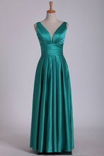 Load image into Gallery viewer, 2024 Evening Dresses A Line V Neck Open Back With Ruffles Floor Length Satin