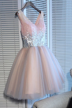 Load image into Gallery viewer, 2023 Tulle Homecoming Dresses A Line V Neck Sequined Bodice Short/Mini