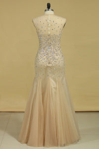 2024 Sleeveless Mermaid Prom Dresses Beaded With A Starburst Of Bugle Beads And Clear Crystals Tulle