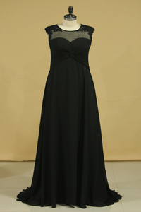2024 Plus Size Black Evening Dresses A Line Scoop Cap Sleeves Chiffon With Applique And Beads