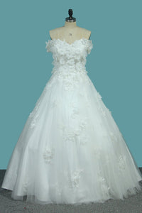2024 Off The Shoulder Tulle A Line Wedding Dresses With Applique And Handmade Flower