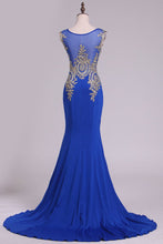 Load image into Gallery viewer, 2024 Scoop Prom Dresses Mermaid Spandex With Applique Sweep Train