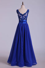 Load image into Gallery viewer, 2024 V-Neck Prom Dresses A Line Chiffon With Applique Dark Royal Blue