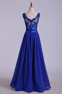 2024 V-Neck Prom Dresses A Line Chiffon With Applique Dark Royal Blue