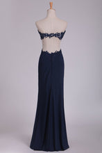 Load image into Gallery viewer, 2024 Prom Dresses Sweetheart Sheath With Applique And Slit Floor Length