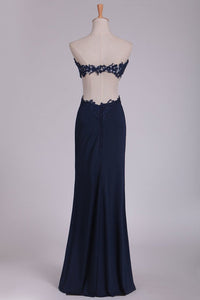 2024 Prom Dresses Sweetheart Sheath With Applique And Slit Floor Length