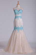 Load image into Gallery viewer, 2024 Mermaid Sweetheart Prom Dresses Organza With Beads And Applique Floor Length